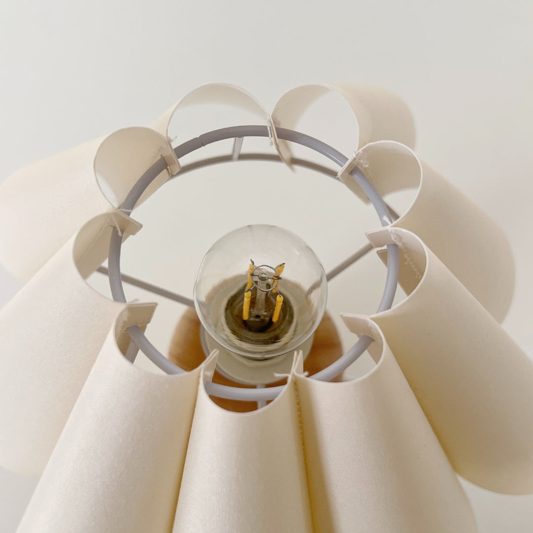 ヴィンテージプリーツシェードランプ