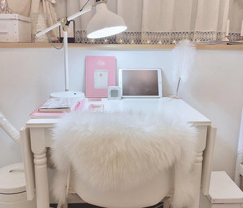 お部屋でもぐっと集中したい！すっきり片付いた勉強机の作り方