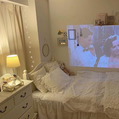 一人暮らしより自由かも…？実家暮らし女子3人のお部屋をのぞき見