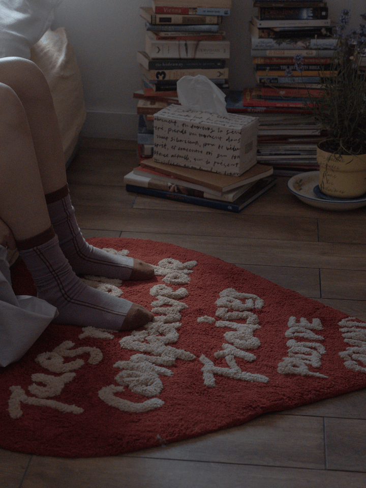 爆買いしたい HOTEL PARIS Rooms Little – Rug Shaped ラグ｜Heart CHILL 花瓶・フラワースタンド