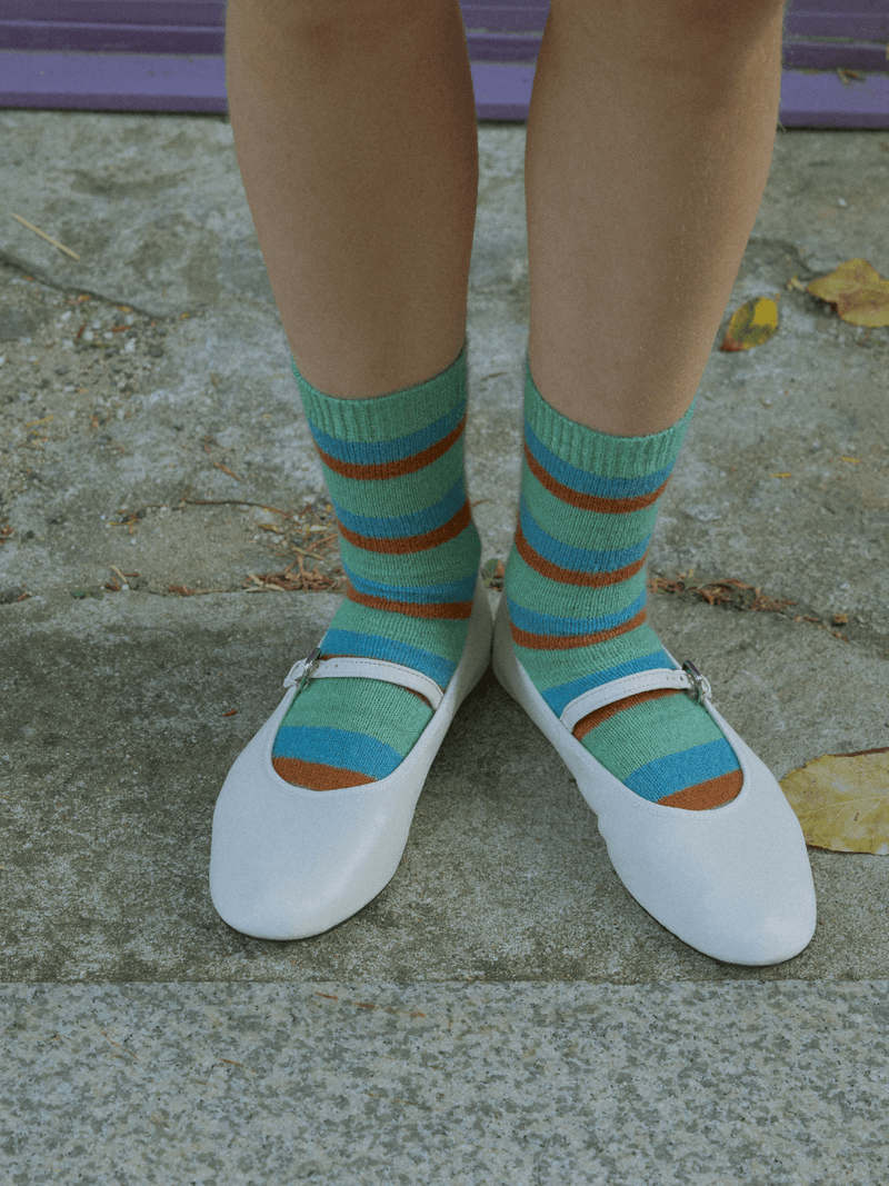 BR - 8183 - HOTEL PARIS CHILL - HOTEL PARIS CHILL ソックス｜Retro Striped Socks