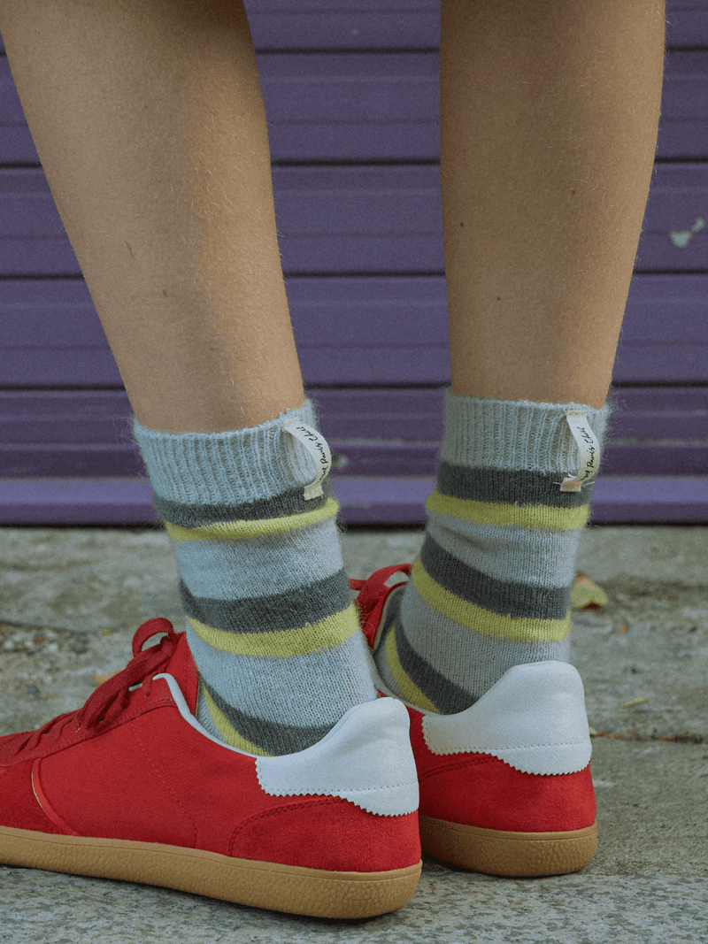 BR - 8185 - HOTEL PARIS CHILL - HOTEL PARIS CHILL ソックス｜Retro Striped Socks