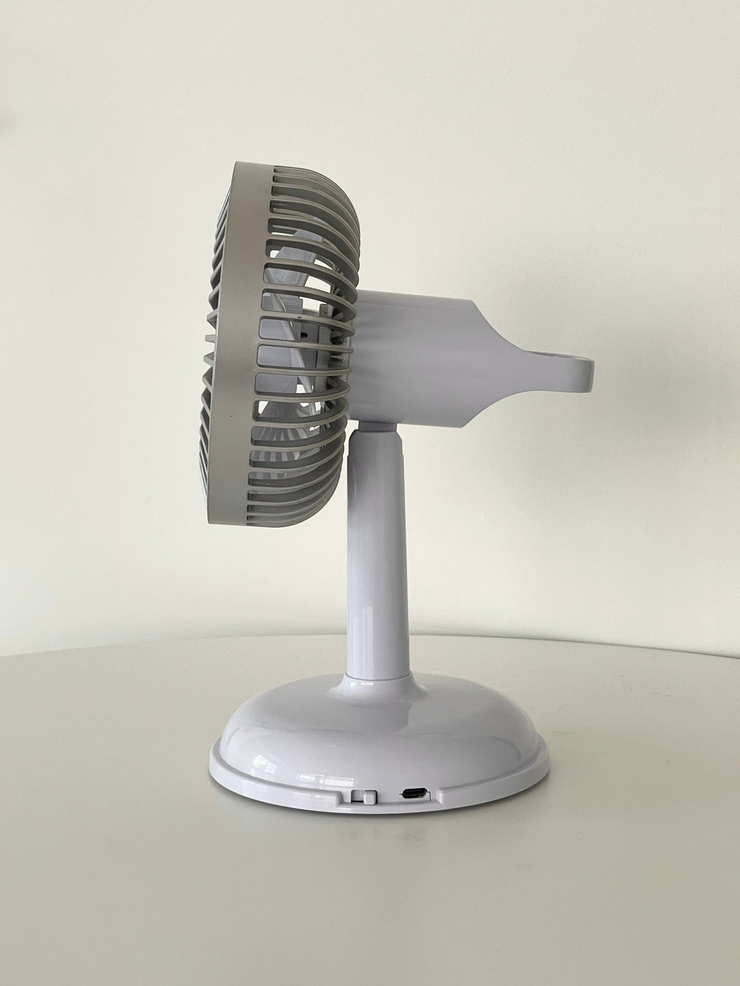 レトロなミニ扇風機|かわいい おしゃれ 韓国雑貨 インテリア レトロなミニ扇風機|かわいい おしゃれ 韓国雑貨 インテリア