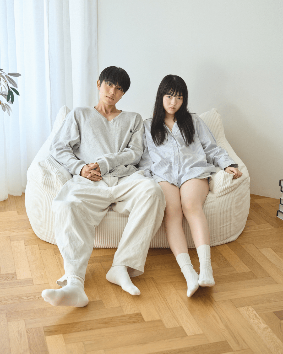 HUGME 2人掛けビーズソファ IVORY|おしゃれ コンパクト 1.5人 HUGME 2人掛けビーズソファ IVORY|おしゃれ コンパクト 1.5人