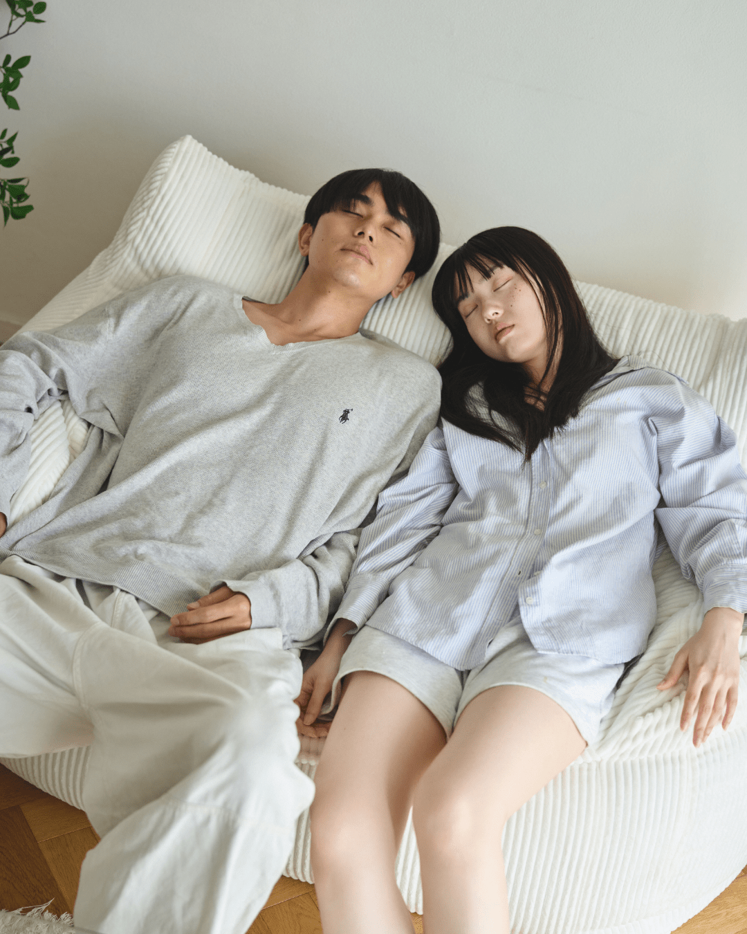 引取歓迎 大阪】LOOSY 2人掛けビーズソファ アイボリー 引取歓迎 大阪 引取歓迎 大阪】LOOSY 2人掛けビーズソファ アイボリー 引取歓迎 大阪