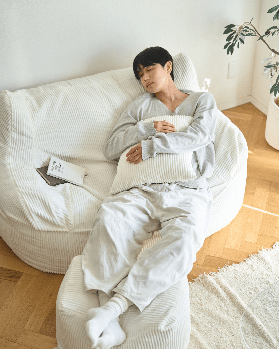 コーデュロイ ビーズソファ アイボリー LOOSY HUGME LOOSY 2人掛けビーズソファ Ivory|2人用ソファ おしゃれ