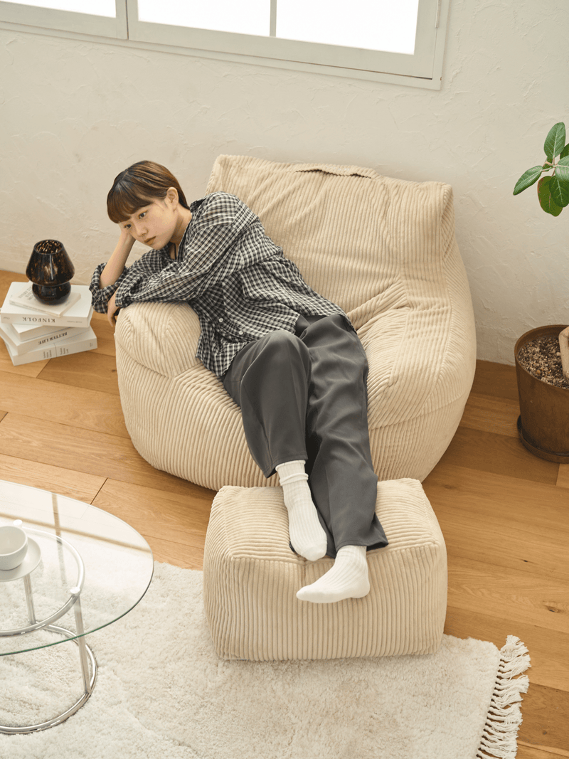 LOOSY 1人掛けビーズソファ IVORY +オッドマン LOOSY 1人掛けビーズソファ IVORY +オッドマン