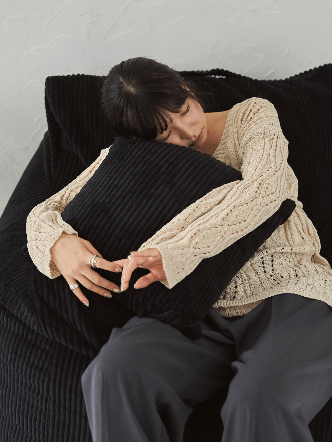 LOOSY クッションカバー Black｜洗濯可 おしゃれ 一人暮らし 二人 
