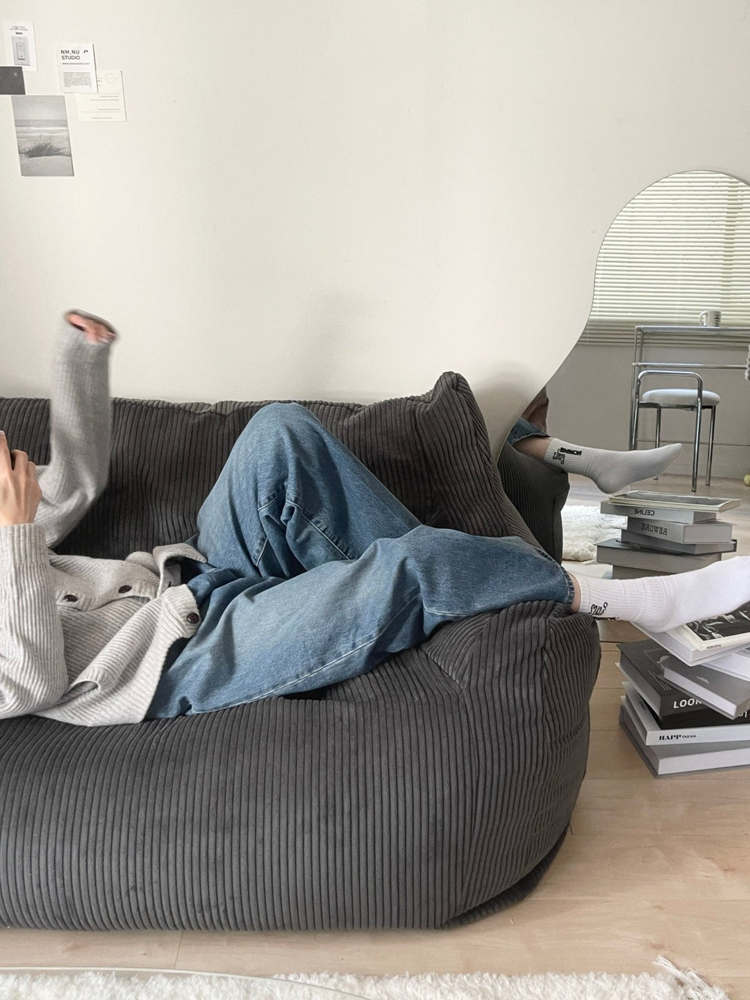 【引取歓迎　東京】LOOSY 2人掛けビーズソファ チャコール 引取歓迎東京】LOOSY 2人掛けビーズソファ チャコール