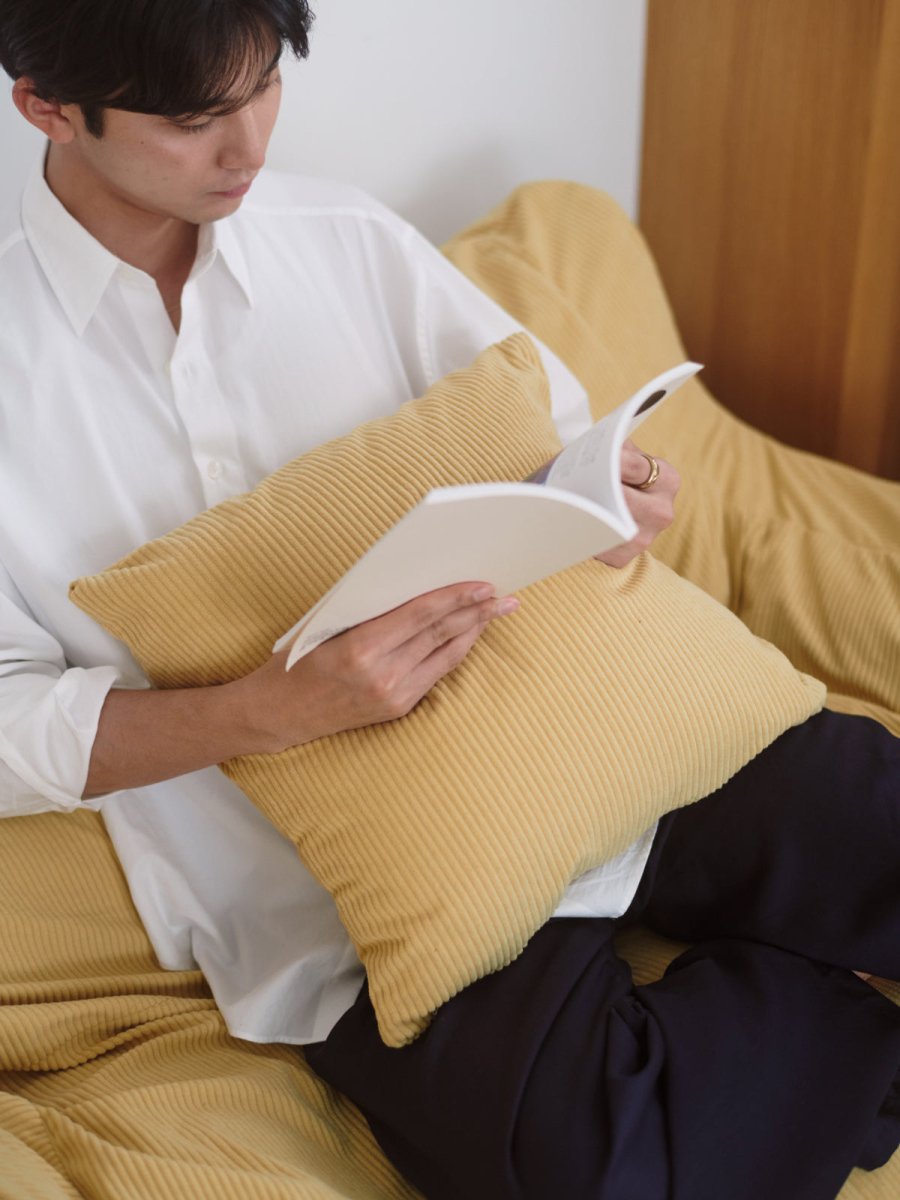 OR - 9049 - LOOSY - HUGME クッションカバー Soft Yellow