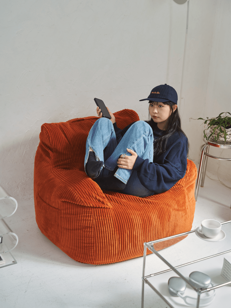 SE-7083 - LOOSY - LOOSY 1人掛けビーズソファ Blood Orange