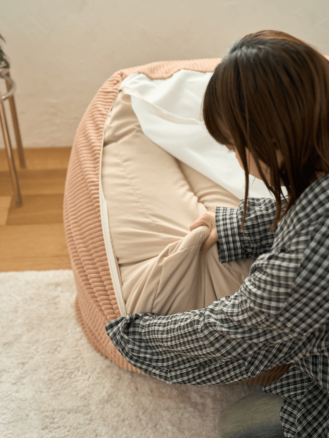 LOOSY 2人掛けビーズソファ Coral Pink｜2人用ソファ おしゃれ