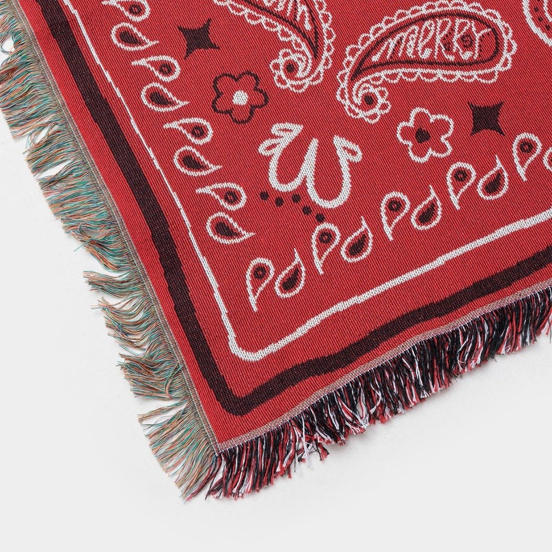BR-10488-MERRY FRIDAY-MERRY FRIDAY ブランケット｜Paisley Red