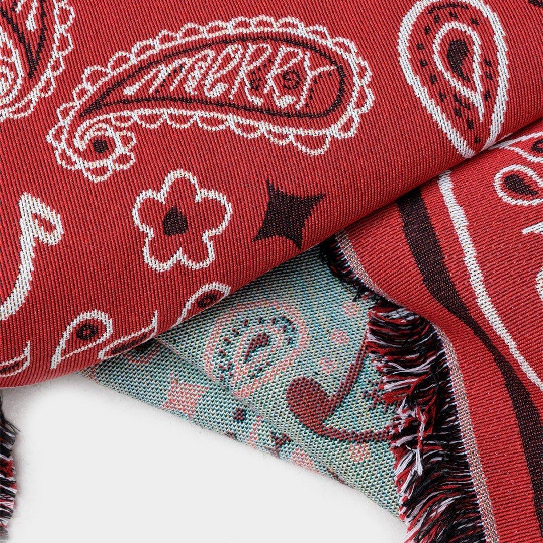 BR-10488-MERRY FRIDAY-MERRY FRIDAY ブランケット｜Paisley Red