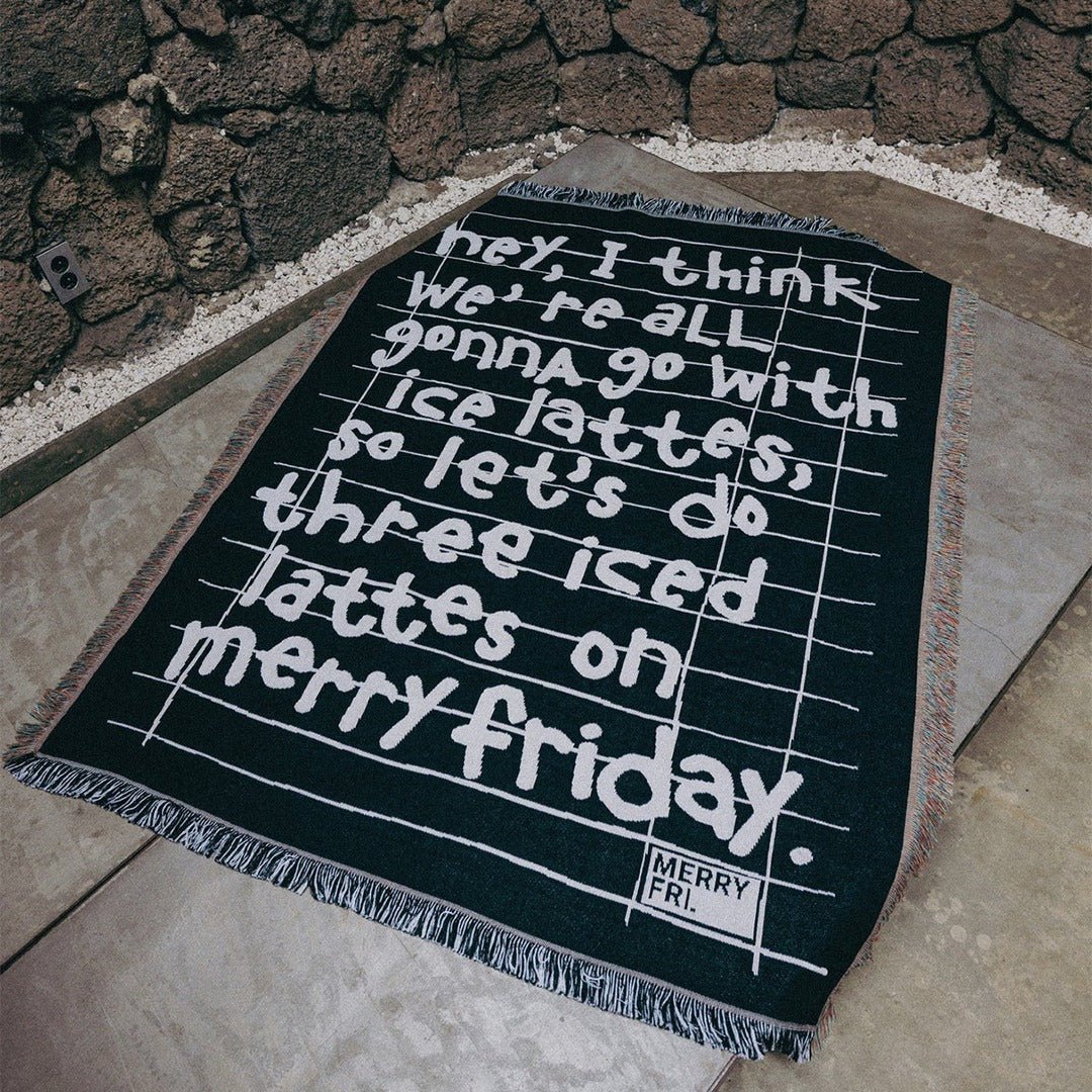 BR-10492-MERRY FRIDAY-MERRY FRIDAY ブランケット｜Typo II Noire