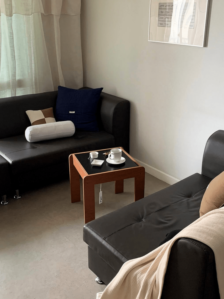 Ogre オグレ サイドテーブル　キューブブレットサイドテーブル O'gre オグレ キューブブレッドサイドテーブル – VAMIR