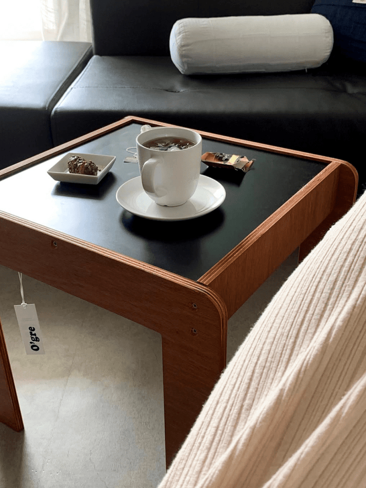 O'gre｜キューブブレッドサイドテーブル – Little Rooms