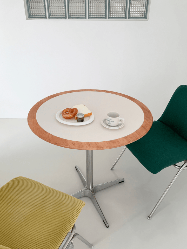 Oliver オリバー　モダン　カフェテーブル　φ600 ラウンド　丸 Oliver オリバー モダン カフェテーブル φ600 ラウンド 丸