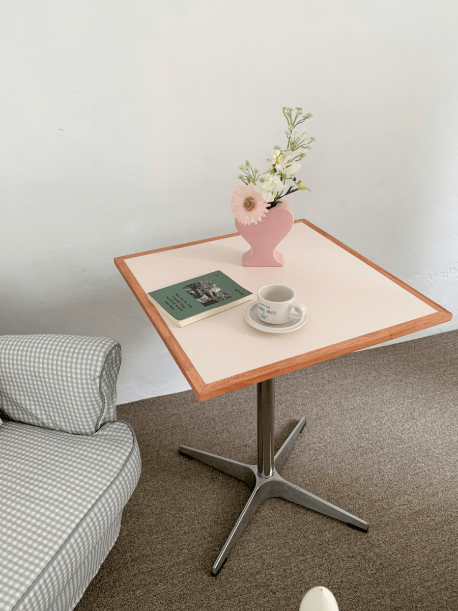 O'gre｜カステラ四角テーブル – Little Rooms