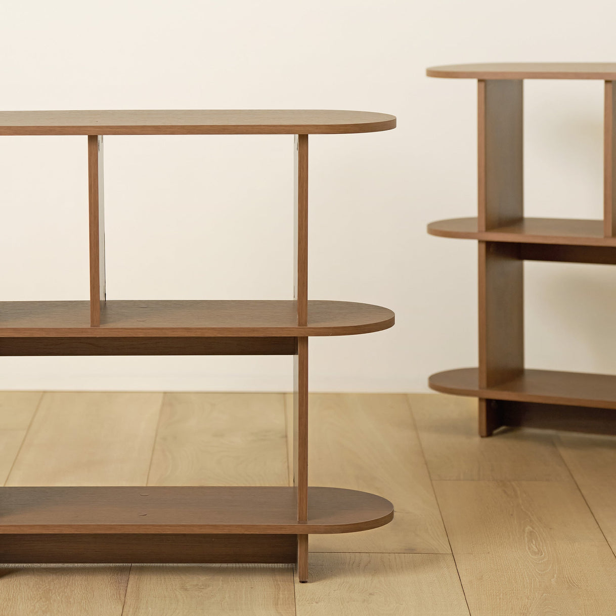 BR-3892-Roomnhome-Roomnhome｜バルトラウンドシェルフ