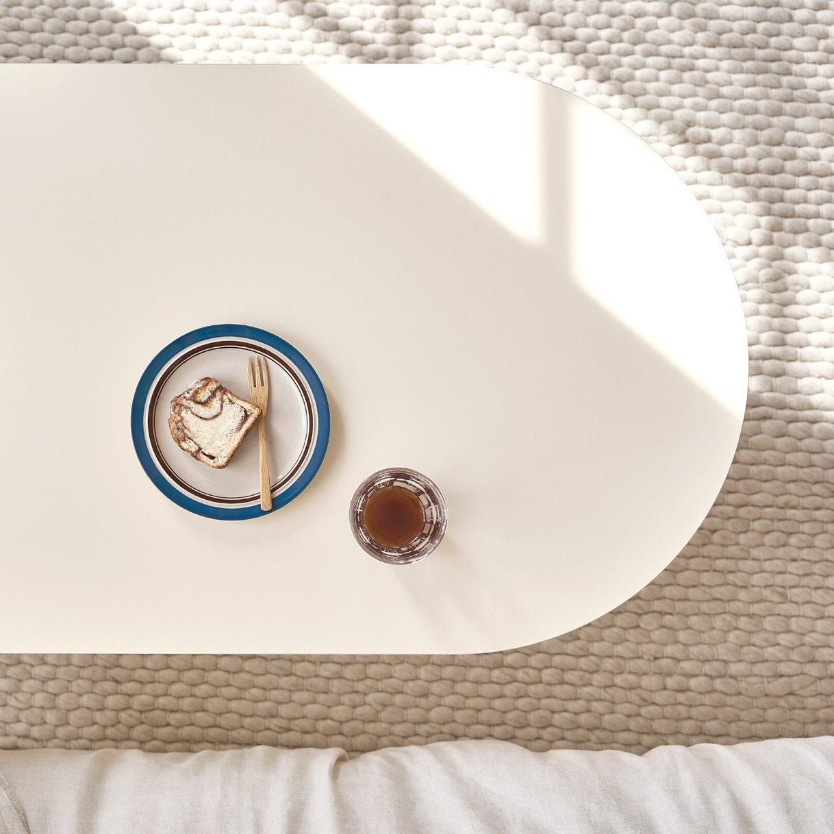 BR-3586-Roomnhome-Roomnhome｜Pond リビングローテーブル