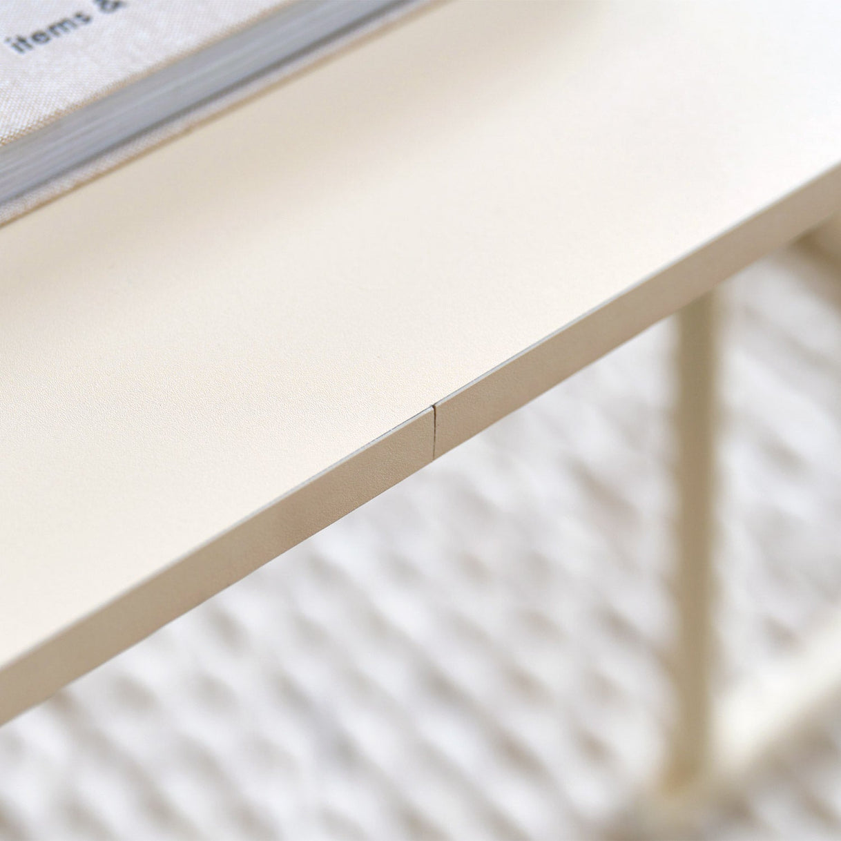 BR-3586-Roomnhome-Roomnhome｜Pond リビングローテーブル