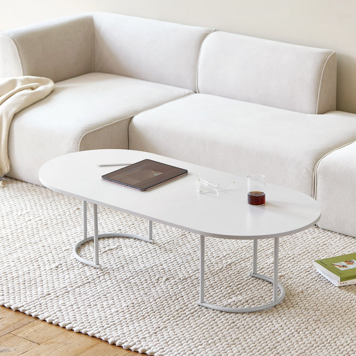 BR-3586-Roomnhome-Roomnhome｜Pond リビングローテーブル