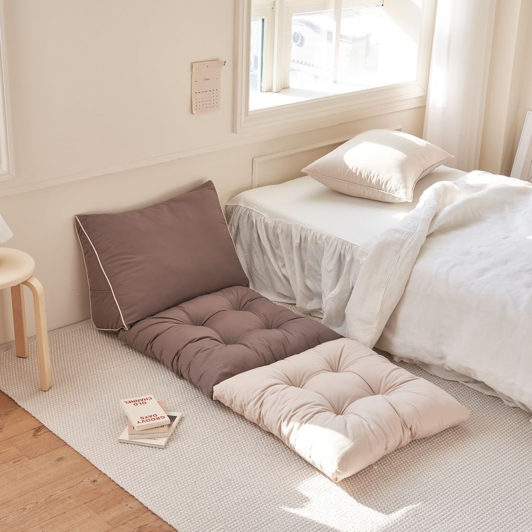 BR-2692-Roomnhome-Roomnhome｜Mono 三角背もたれクッション