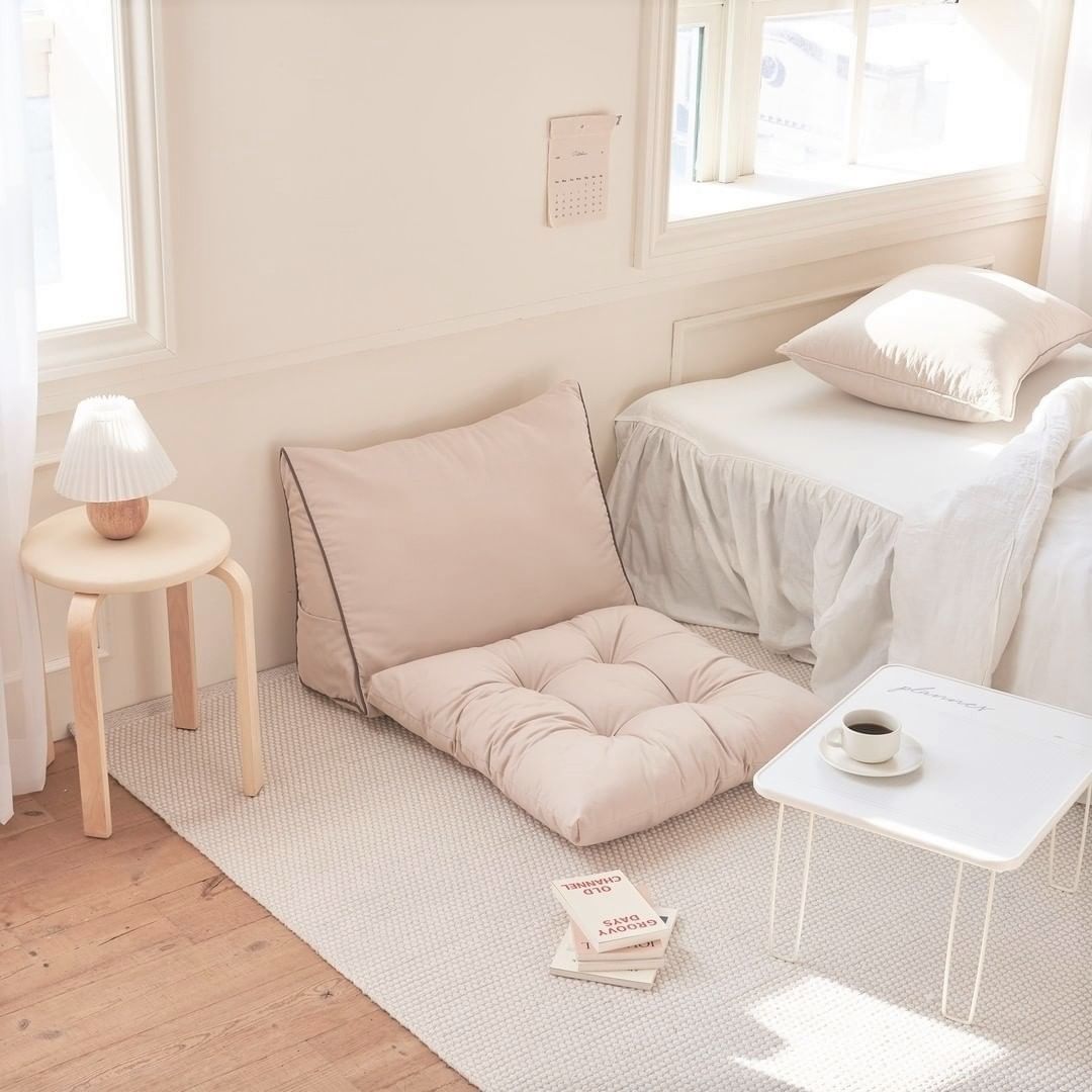 BR-2692-Roomnhome-Roomnhome｜Mono 三角背もたれクッション