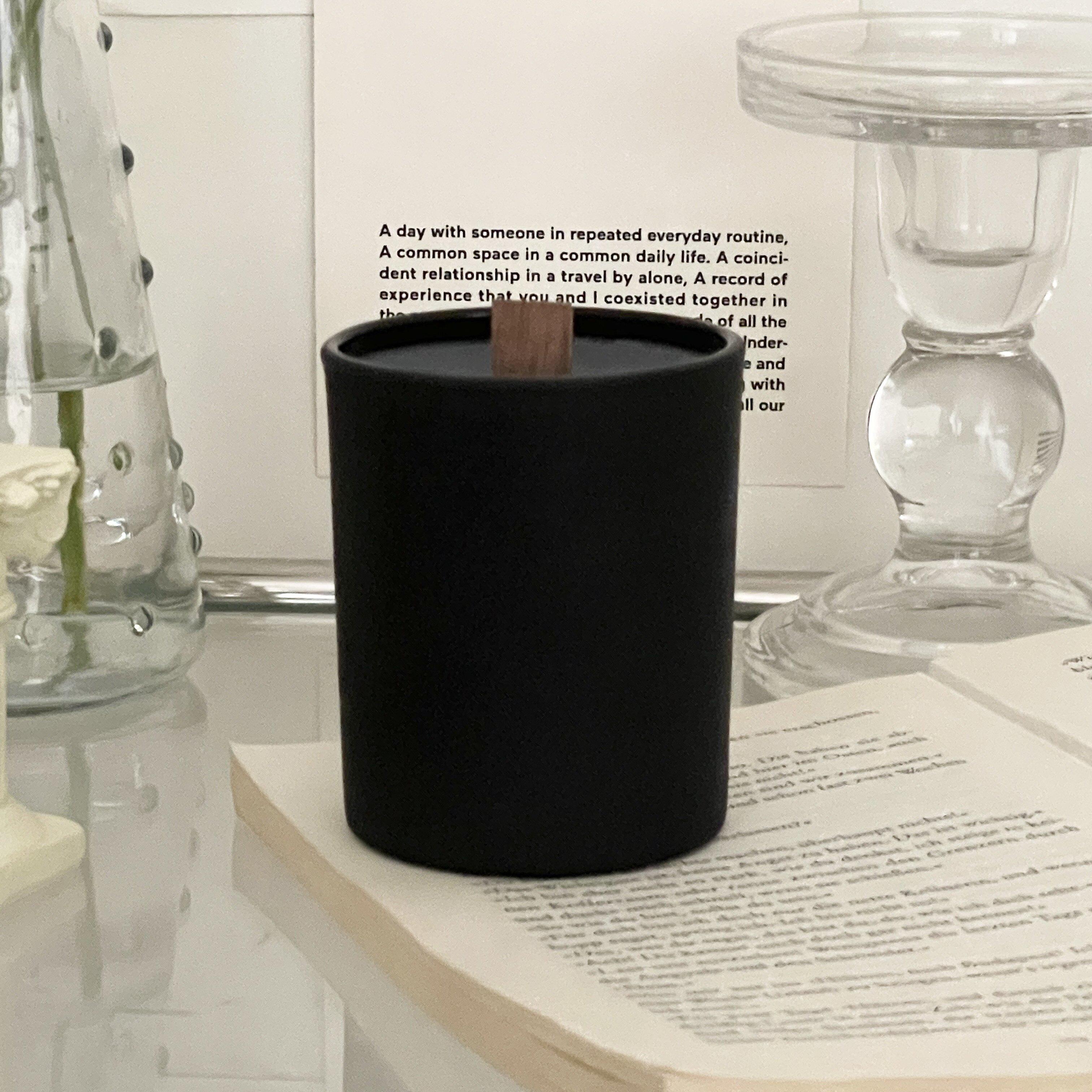 BR-1127-Lyluck, Atelier-Lyluck, Atelier｜mat black container soy candle