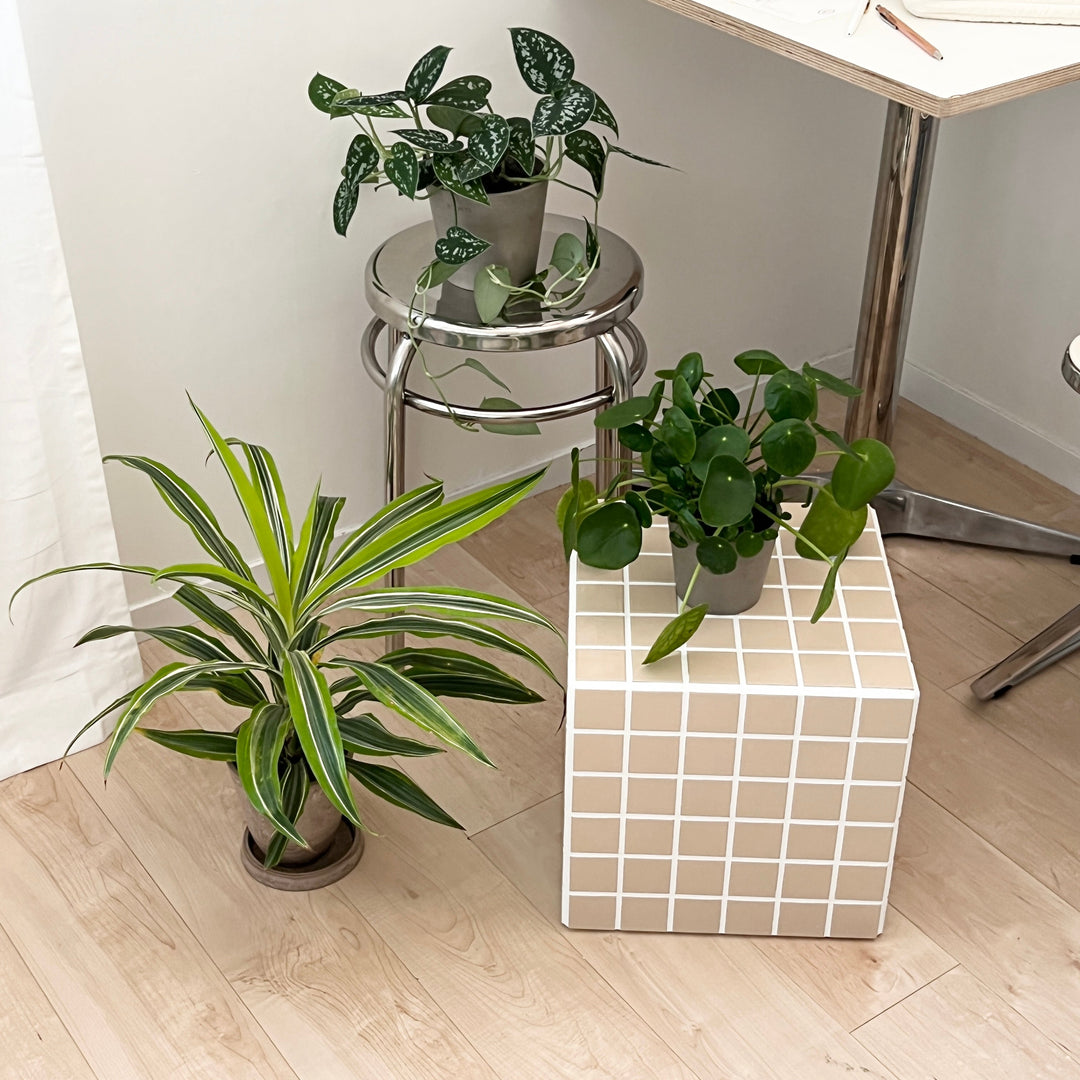 栗材スツール　高さ65cm(ピンホール有り)　丸椅子　stool　花瓶台 栗材スツール 高さ65cm(ピンホール有り) 丸椅子 stool 花瓶台 丸 釘