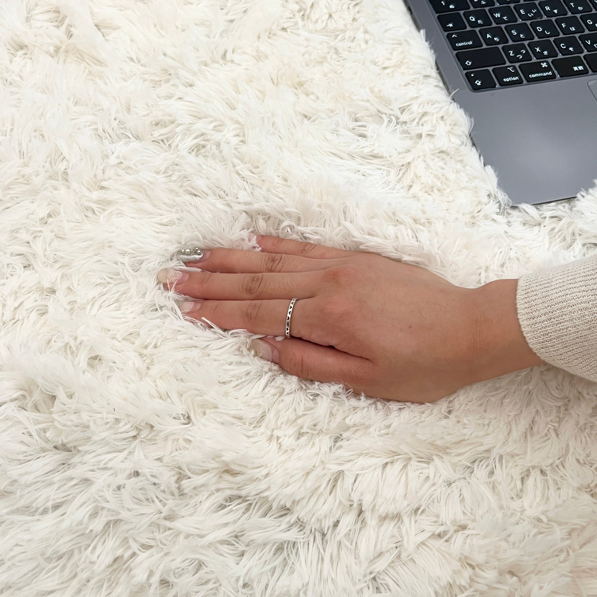 BR-2772-Little Rooms select-puppy 洗えるシャギーラグ