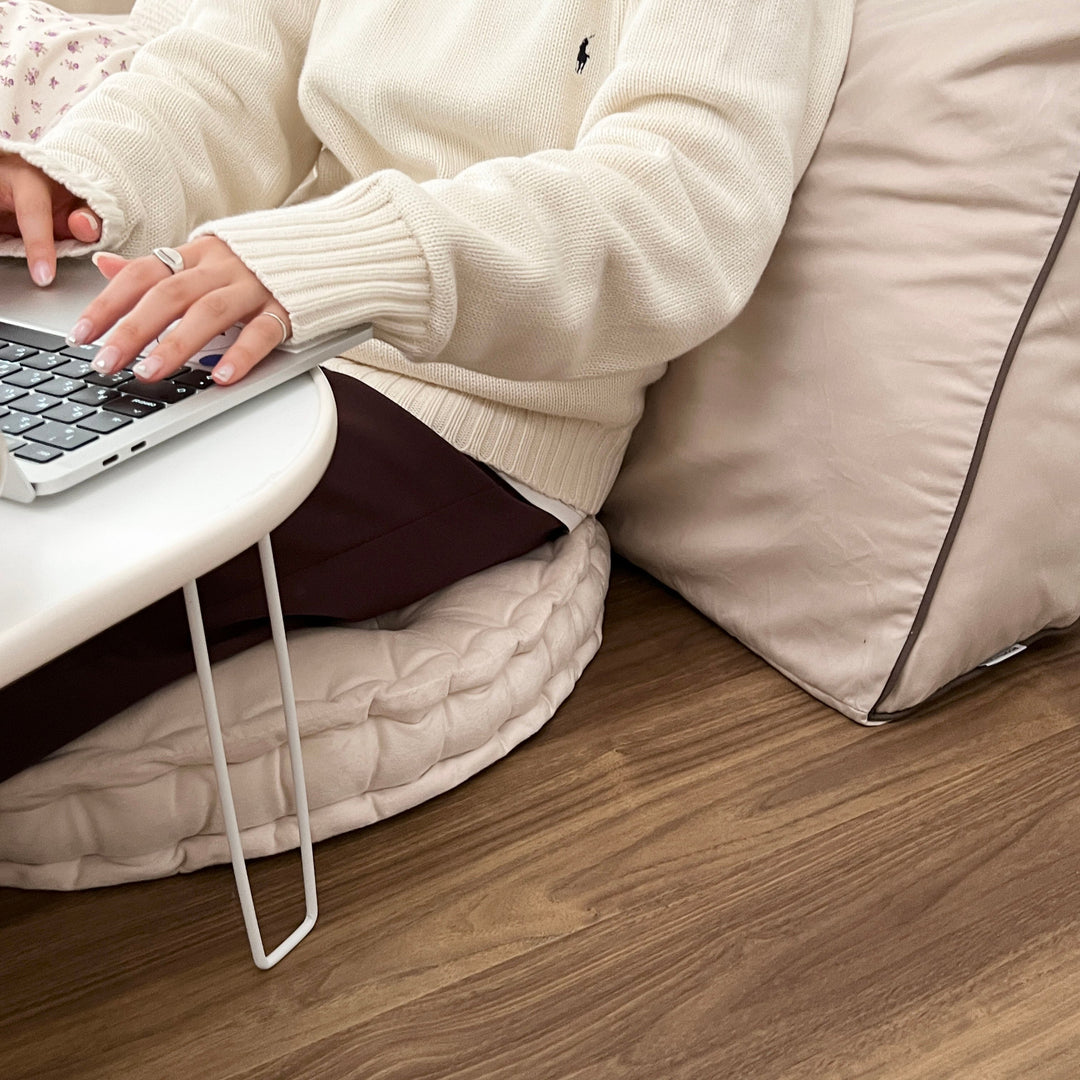 Roomnhome日本公式】Roomnhome｜Mono 三角背もたれクッション