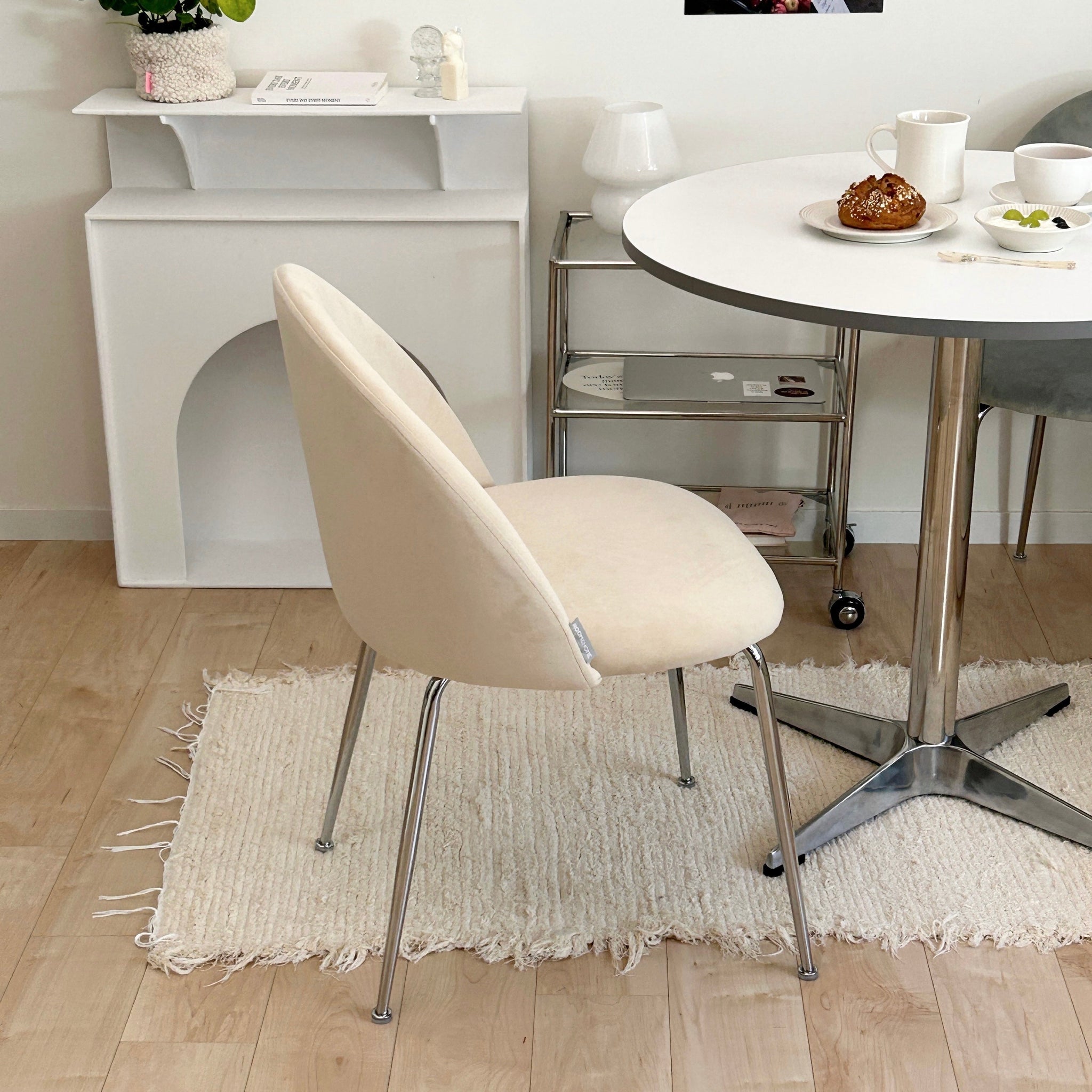 BR-3137-Roomnhome-Roomnhome｜ベルベットダイニングチェア