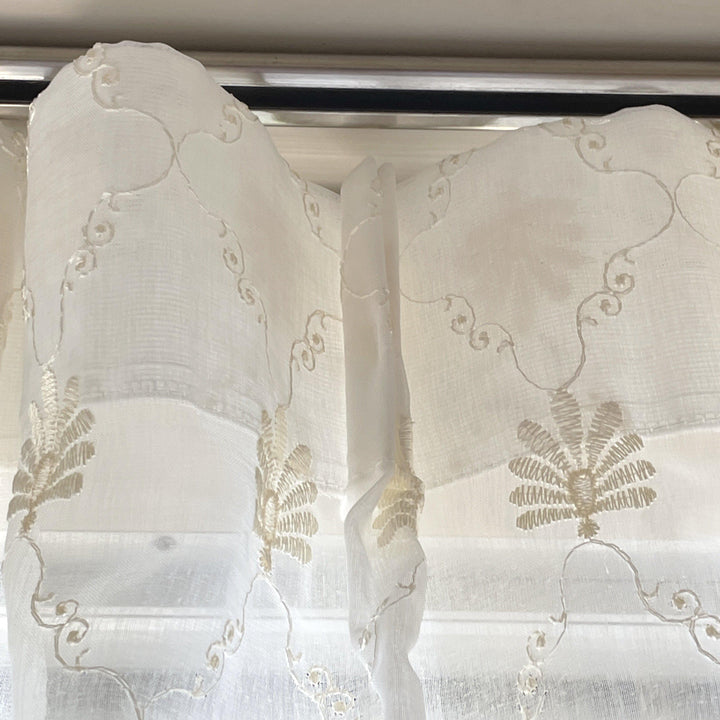 刺繍レースカーテン ホワイトティー 1枚組 – Little Rooms