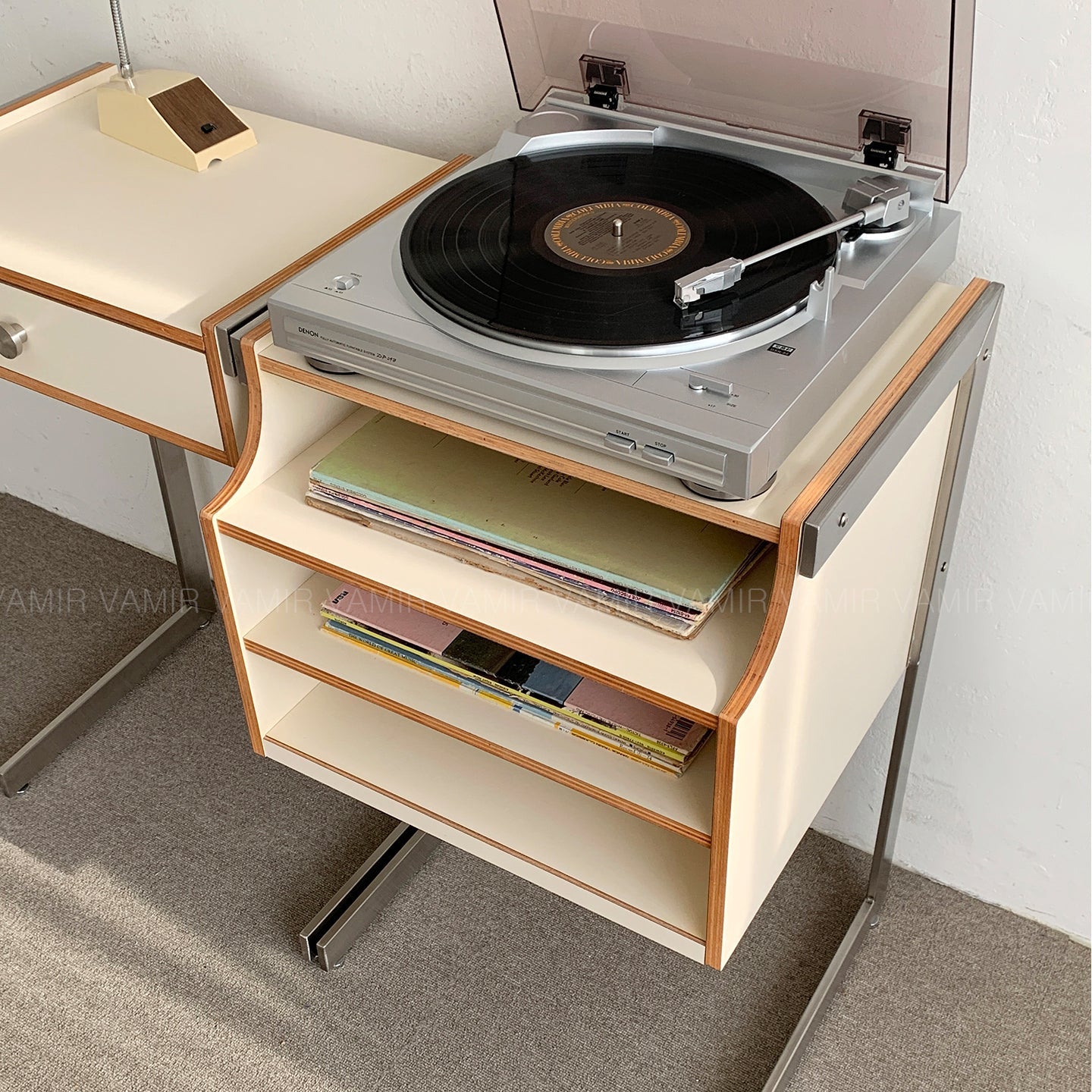 BR-2739-vamir-vamir サイドテーブル｜Morena LP side table （Vinyl）