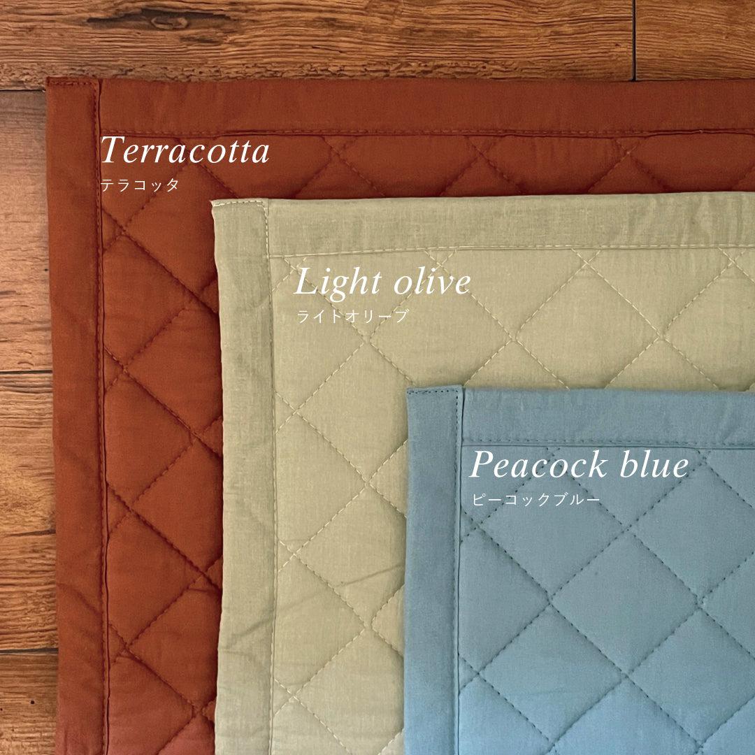 ふわっと軽やかキルトラグ air rug -chic color-