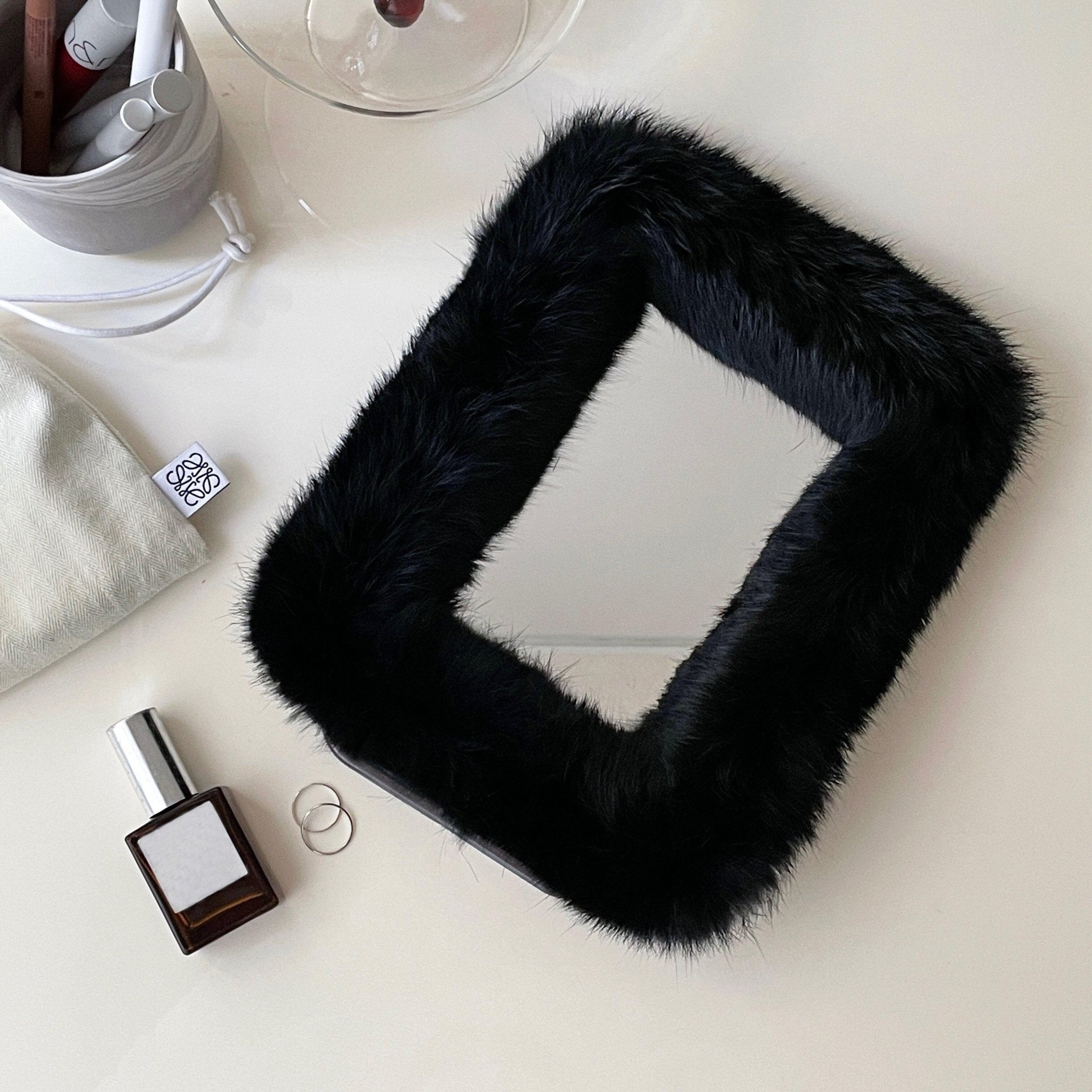 BR-1179-DADAHAUS-DADAHAUS｜FUR FRAME STAND MIRROR