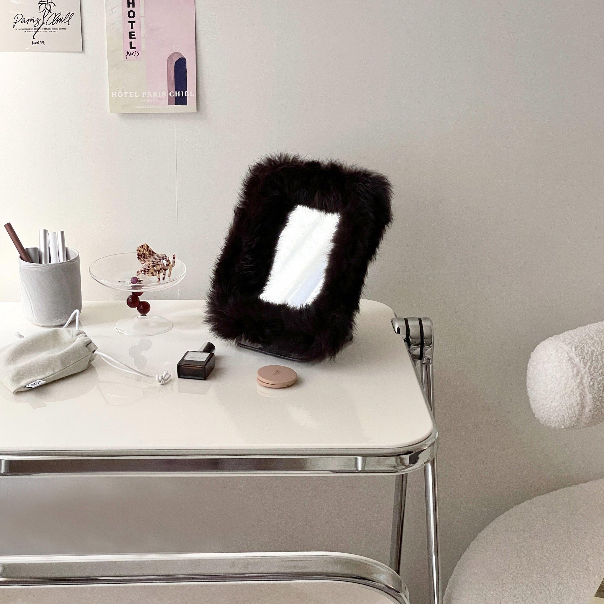 BR-1179-DADAHAUS-DADAHAUS｜FUR FRAME STAND MIRROR