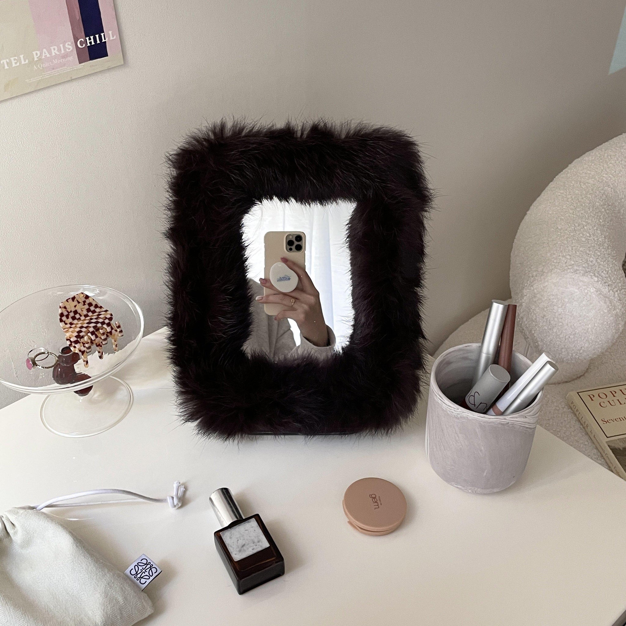 BR-1179-DADAHAUS-DADAHAUS｜FUR FRAME STAND MIRROR