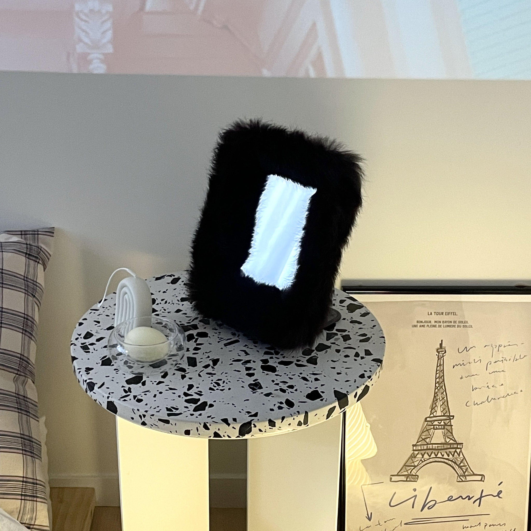 BR-1179-DADAHAUS-DADAHAUS｜FUR FRAME STAND MIRROR