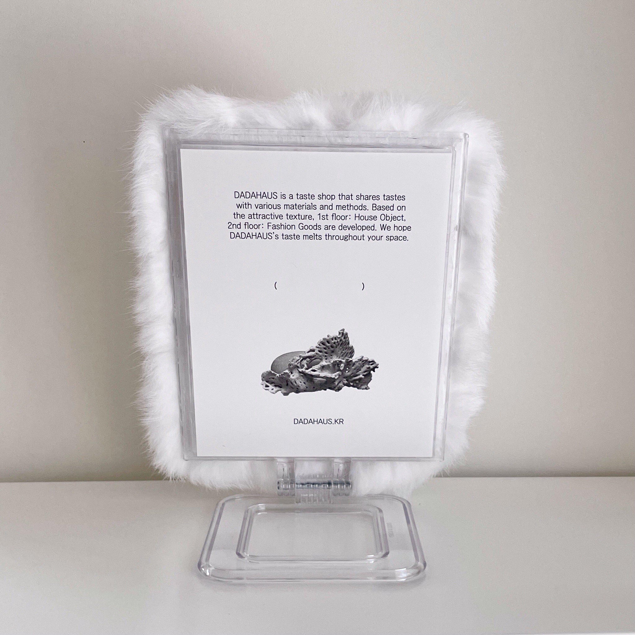 BR-1179-DADAHAUS-DADAHAUS｜FUR FRAME STAND MIRROR