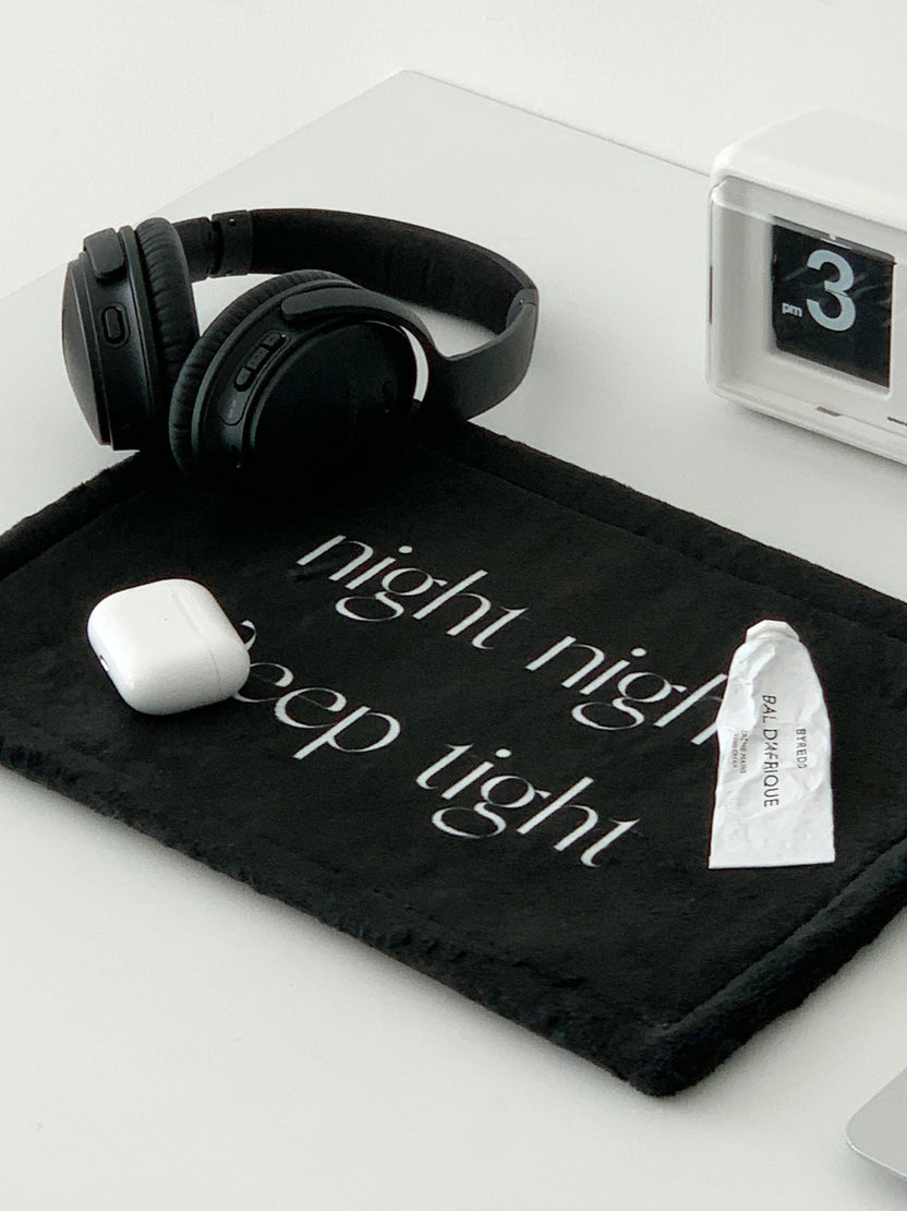 BR-3770-sleeptight.object-sleeptight.object｜night night desk rug