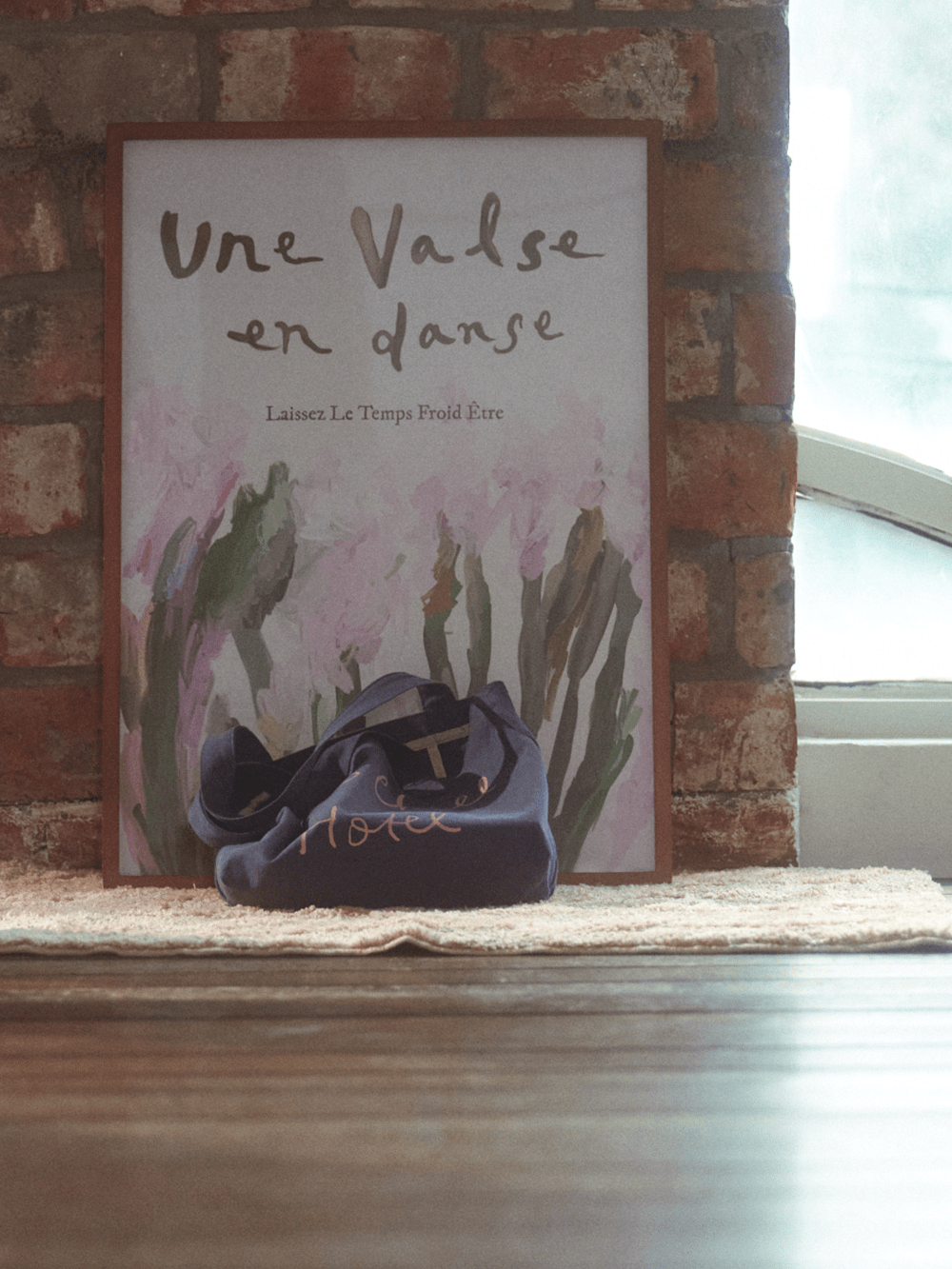 HOTEL PARIS CHILL ポスター｜Flower Waltz – Little Rooms