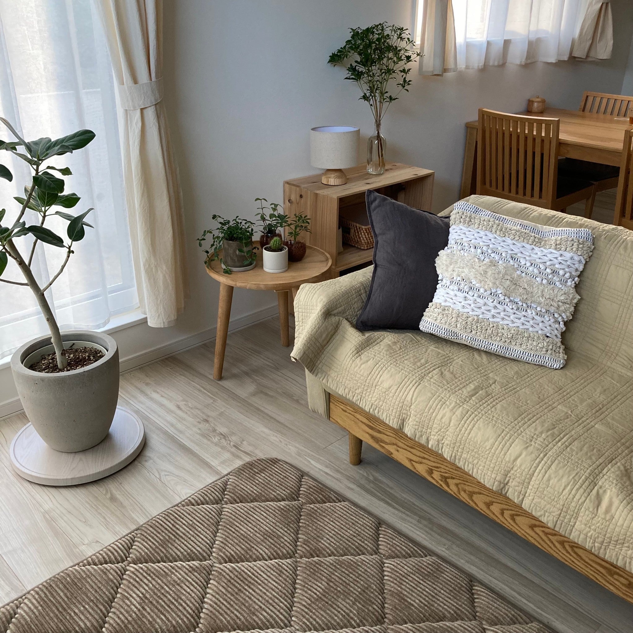 OR-2320-Little Rooms-マルチケット｜イブル windowpane