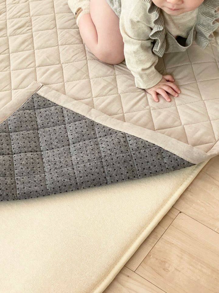 ズレない下敷きラグ ふわもち – Little Rooms