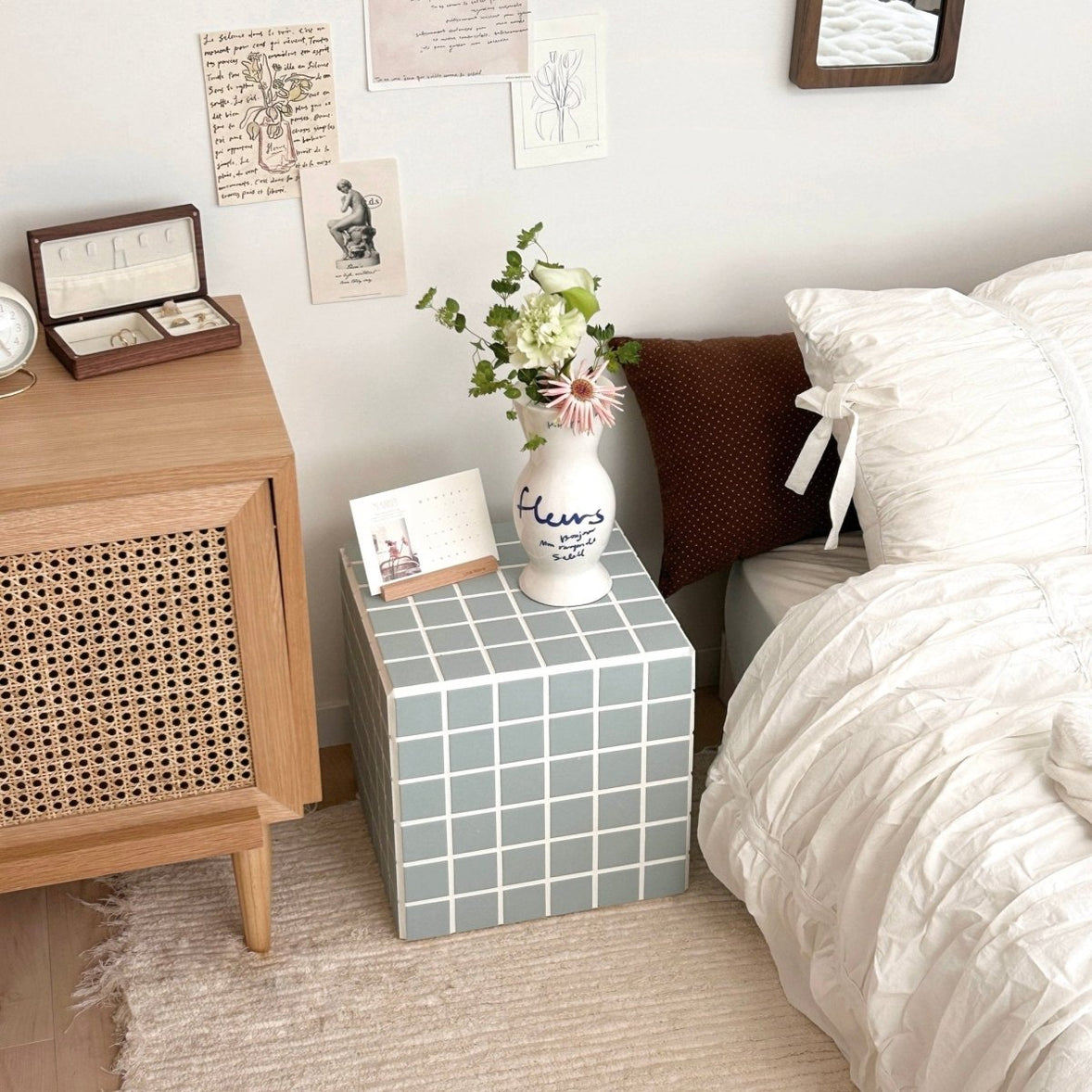 OR-2811 - Little Rooms - LR タイルテーブル