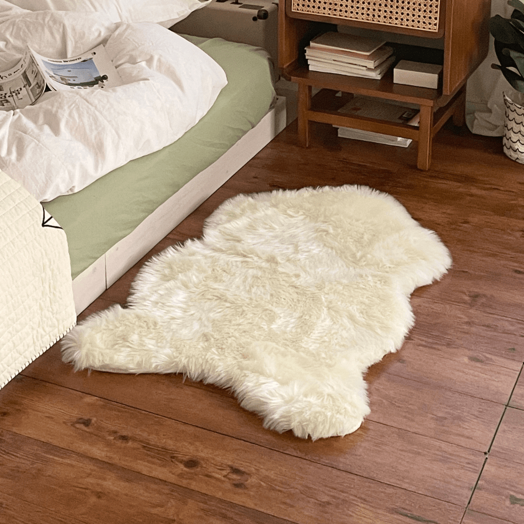 まくらぼ 京都西川ローズファーグランドワーク(ムートンラグ)2m×2m まくらぼ 京都西川ローズファーグランドワーク(ムートンラグ)2m×2m