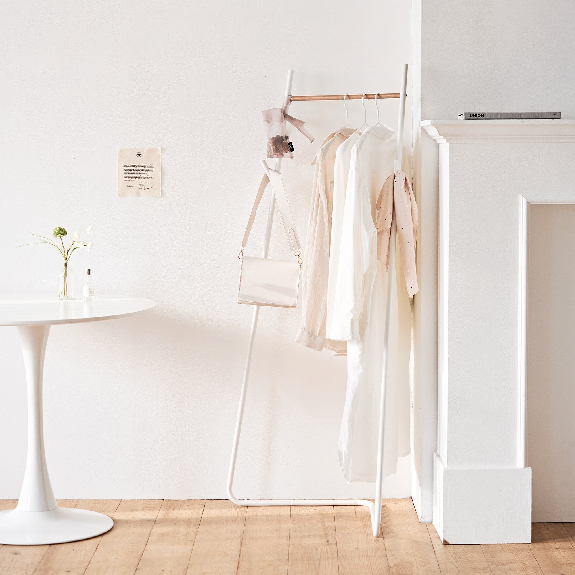 BR-3261-Roomnhome-Roomnhome｜NORDIC コーナーハンガーラック