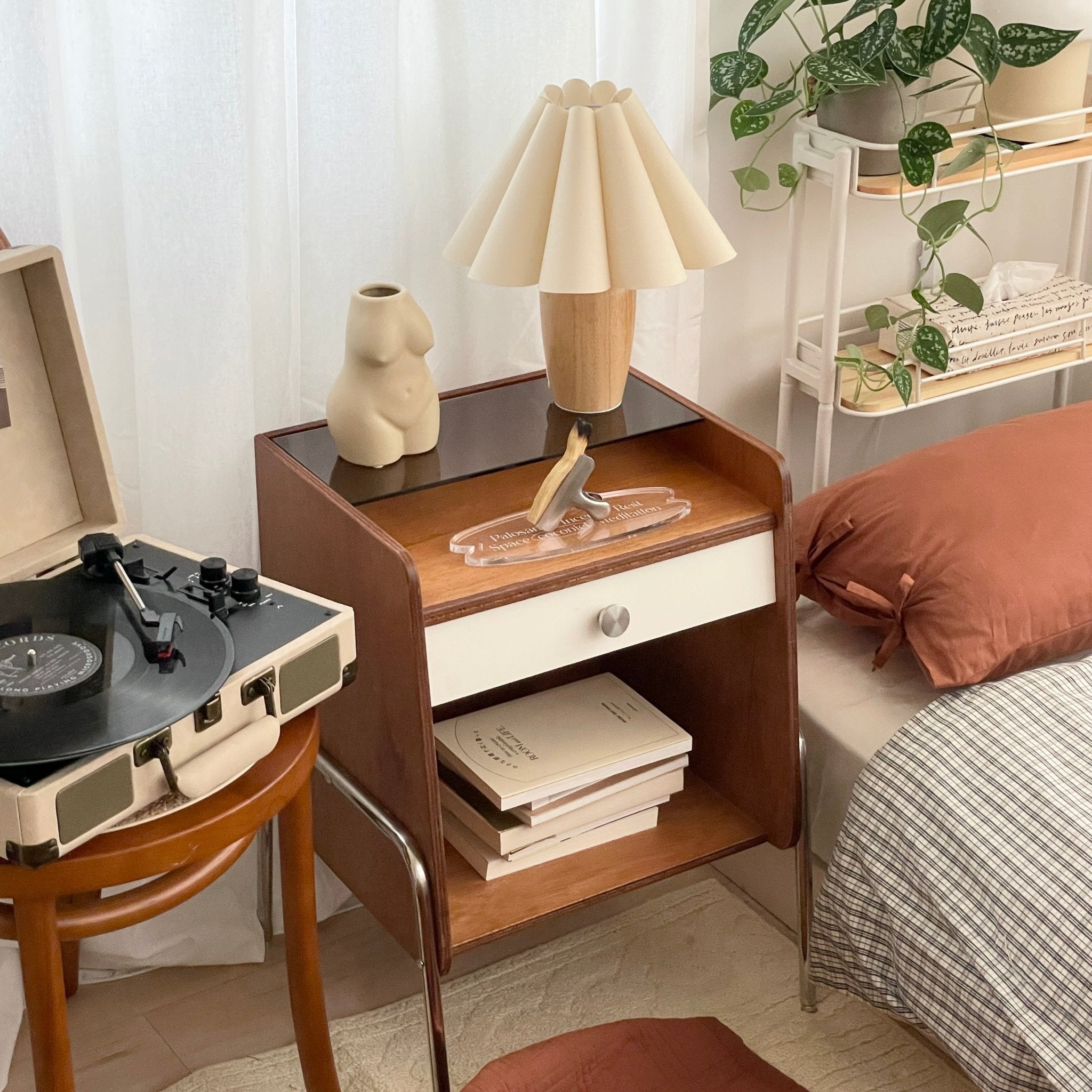 BR-2383-vamir-vamir キャビネット｜tan side table